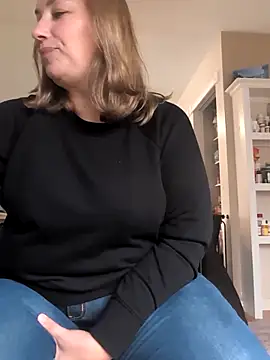 Canadian BBW online show from October 24, 7:57 pm