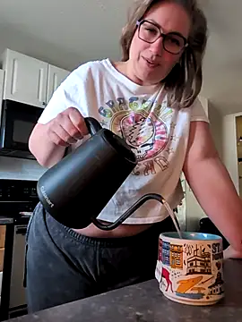 Canadian BBW online show from February 12, 10:20 pm