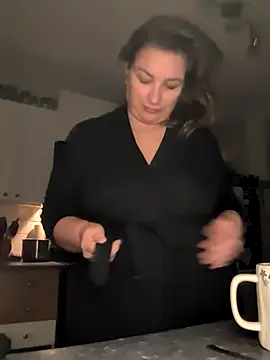 Canadian BBW online show from December 5, 2:37 pm