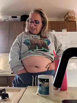 Canadian BBW online show from May 15, 10:41 pm