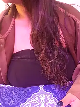 indian passion online show from February 7, 3:42 pm