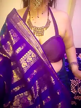 Snapshot of indian_passion chatting on February 4, 7:33 pm indian passion online show from February 4, 7:33 pm