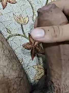 rockkyy9 online show from April 18, 6:49 am