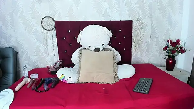 Ariana Diosa online show from March 13, 11:30 am