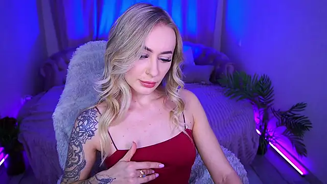 Snapshot of GraceCandy chatting on November 28, 9:59 pm GraceCandy online show from November 28, 9:59 pm