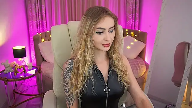 Snapshot of GraceCandy chatting on May 11, 2:45 pm GraceCandy online show from May 11, 2:45 pm
