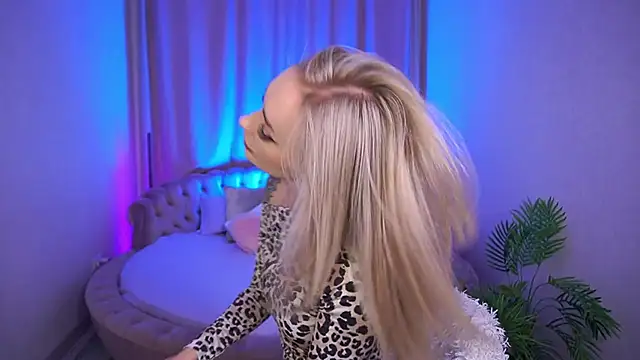 Snapshot of GraceCandy chatting on October 28, 9:36 pm GraceCandy online show from October 28, 9:36 pm