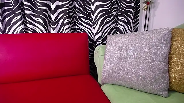 mia beatles online show from November 20, 4:18 pm