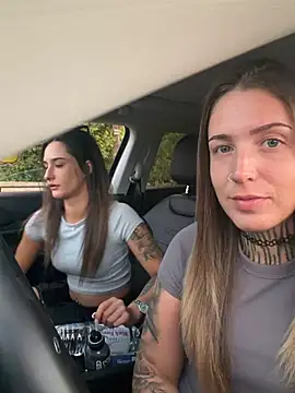 joanaelaa online show from July 17, 7:44 pm