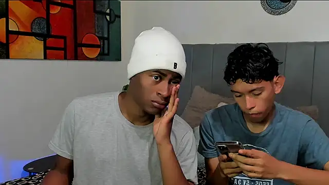 Snapshot of CrissBrownxxx chatting on November 4, 4:05 am CrissBrownxxx online show from November 4, 4:05 am