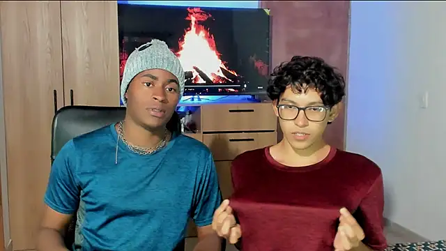 CrissBrownxxx online show from May 13, 3:24 am