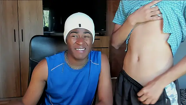CrissBrownxxx online show from May 15, 9:02 pm
