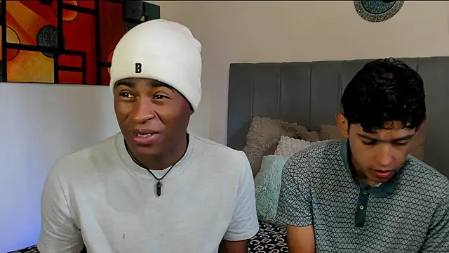 Snapshot of CrissBrownxxx chatting on November 15, 5:06 pm CrissBrownxxx online show from November 15, 5:06 pm