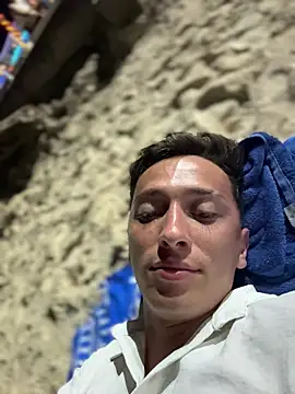 Snapshot of Thiago_jones chatting on November 17, 3:10 am Thiago jones online show from November 17, 3:10 am