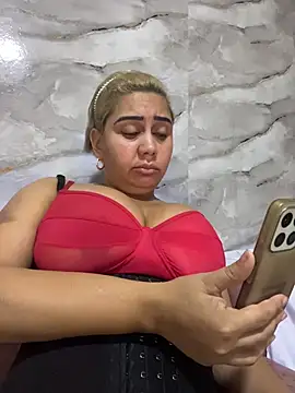 maymercy online show from November 30, 7:58 pm