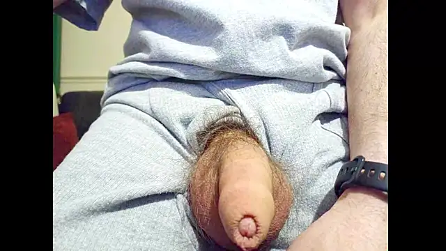 hairyuncut00 online show from December 22, 5:02 pm