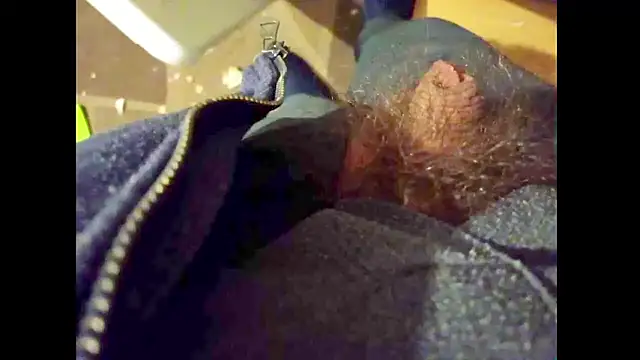 hairyuncut00 online show from January 14, 8:51 am