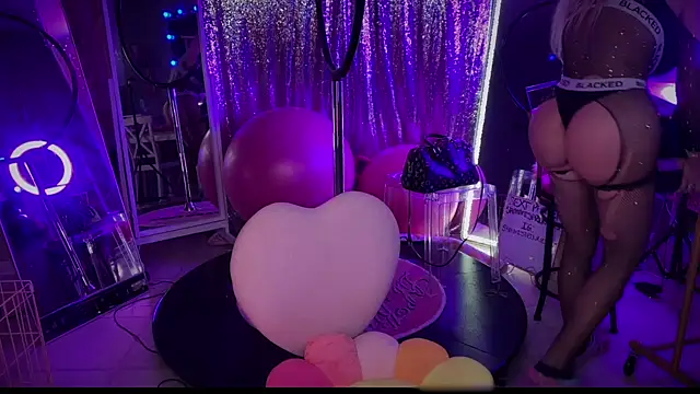 bimbotwerkqueen online show from February 2, 2:06 am