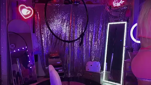 bimbotwerkqueen online show from September 21, 12:27 am