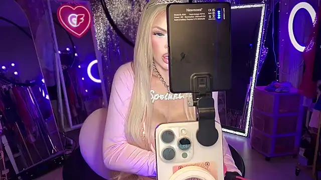 bimbotwerkqueen online show from March 16, 12:12 am