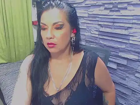 Cruela deviil online show from February 27, 7:51 am