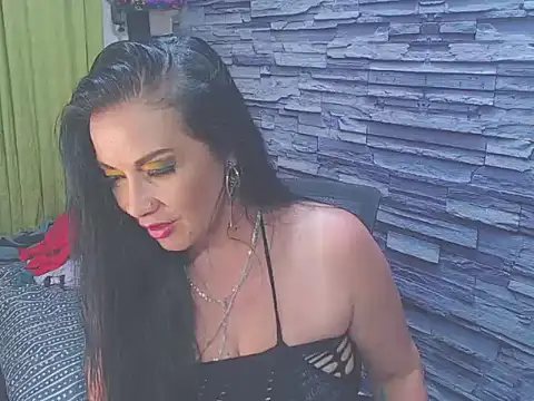 Cruela deviil online show from January 3, 4:00 am