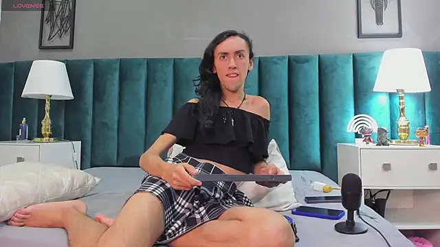 Karol fenixx online show from February 6, 10:25 am