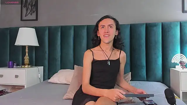 Karol fenixx online show from February 13, 8:13 pm