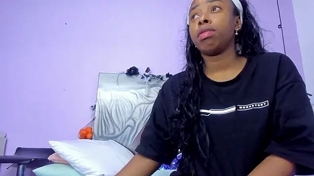 Snapshot of Angel_Avni chatting on October 26, 4:02 am Angel Avni online show from October 26, 4:02 am