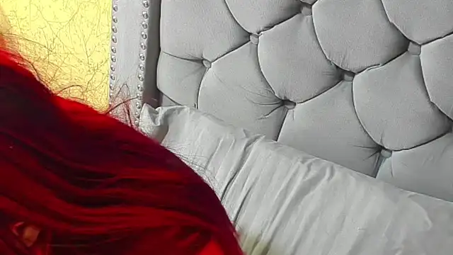 Imannejulienne online show from May 17, 1:27 am