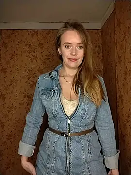 PrettieKate online show from April 10, 5:20 pm