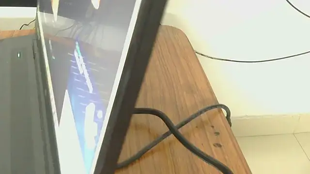 Snapshot of aliyadsouza chatting on October 19, 5:37 pm aliyadsouza online show from October 19, 5:37 pm