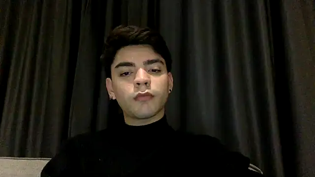dylancrugerx online show from December 4, 10:46 pm