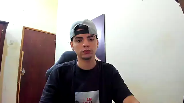 dylancrugerx online show from December 22, 9:20 pm