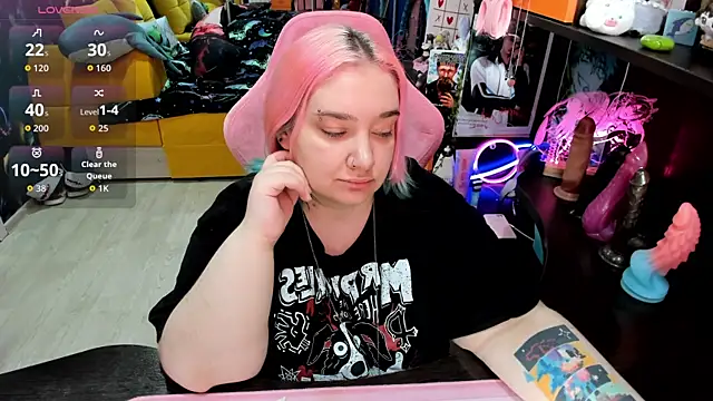 Softie Sofy online show from April 4, 3:13 am