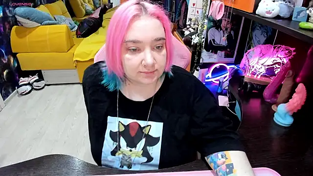 Softie Sofy online show from March 28, 3:29 am