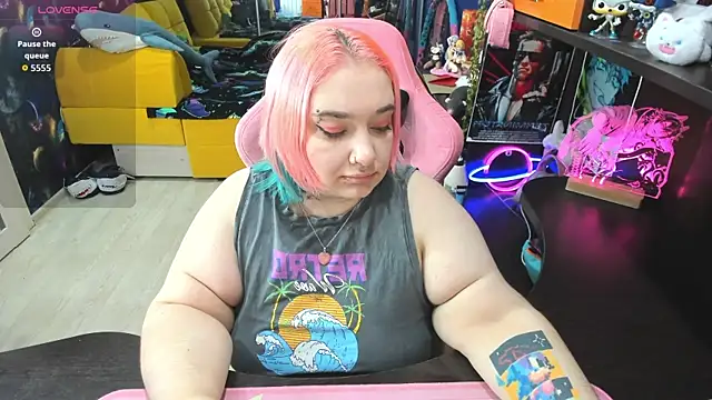 Softie Sofy online show from December 17, 2:27 am