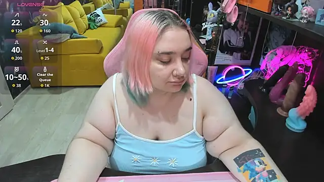 Softie Sofy online show from May 26, 3:15 am