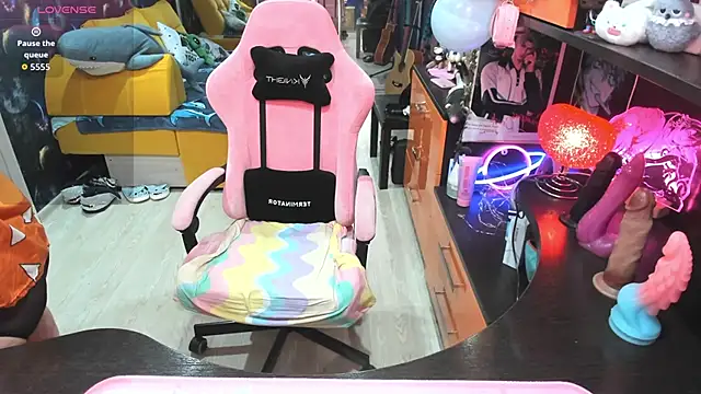 Softie Sofy online show from February 14, 4:02 am