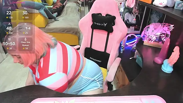 Softie Sofy online show from April 9, 2:35 am