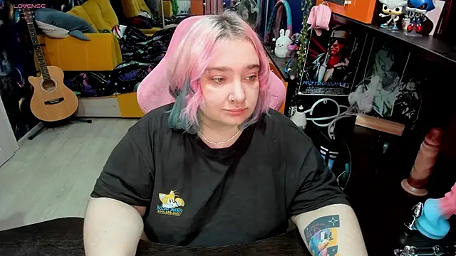 Snapshot of Softie_Sofy chatting on September 20, 2:16 am Softie Sofy online show from September 20, 2:16 am