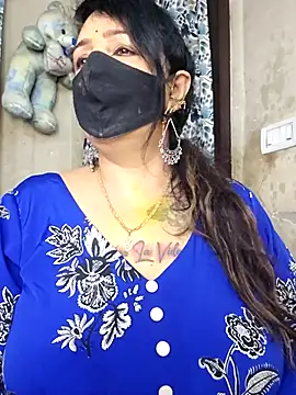 cute-tanvi online show from April 4, 1:23 am