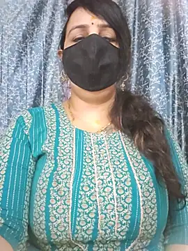 Snapshot of cute-tanvi chatting on July 8, 1:08 am cute-tanvi online show from July 8, 1:08 am