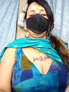 cute-tanvi online show from February 27, 12:55 am