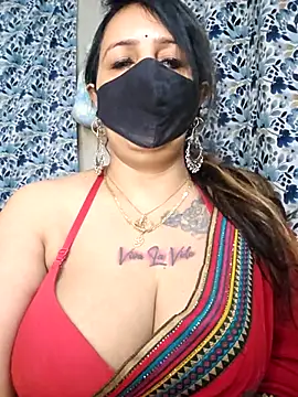 cute-tanvi online show from January 17, 1:09 am