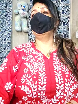 cute-tanvi online show from February 7, 12:40 am