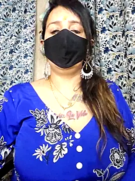 cute-tanvi online show from February 3, 2:53 am