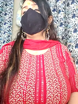 cute-tanvi online show from April 17, 1:19 am