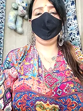 cute-tanvi online show from March 31, 1:29 am