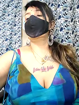 cute-tanvi online show from January 7, 1:10 am